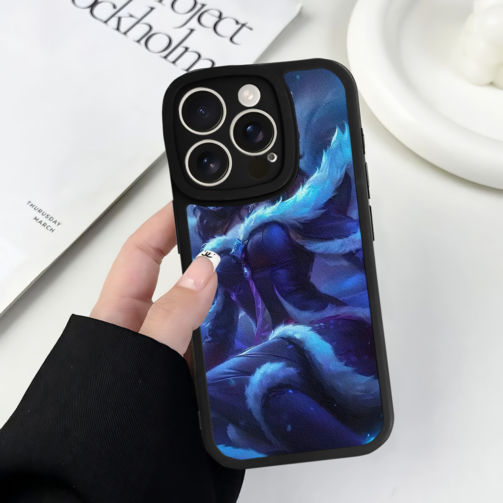 リーグ・オブ・レジェンド League of Legends LOL 【iPhone 16シリーズ対応】シリコンスマホケース（レザー調） 材質：シリコン